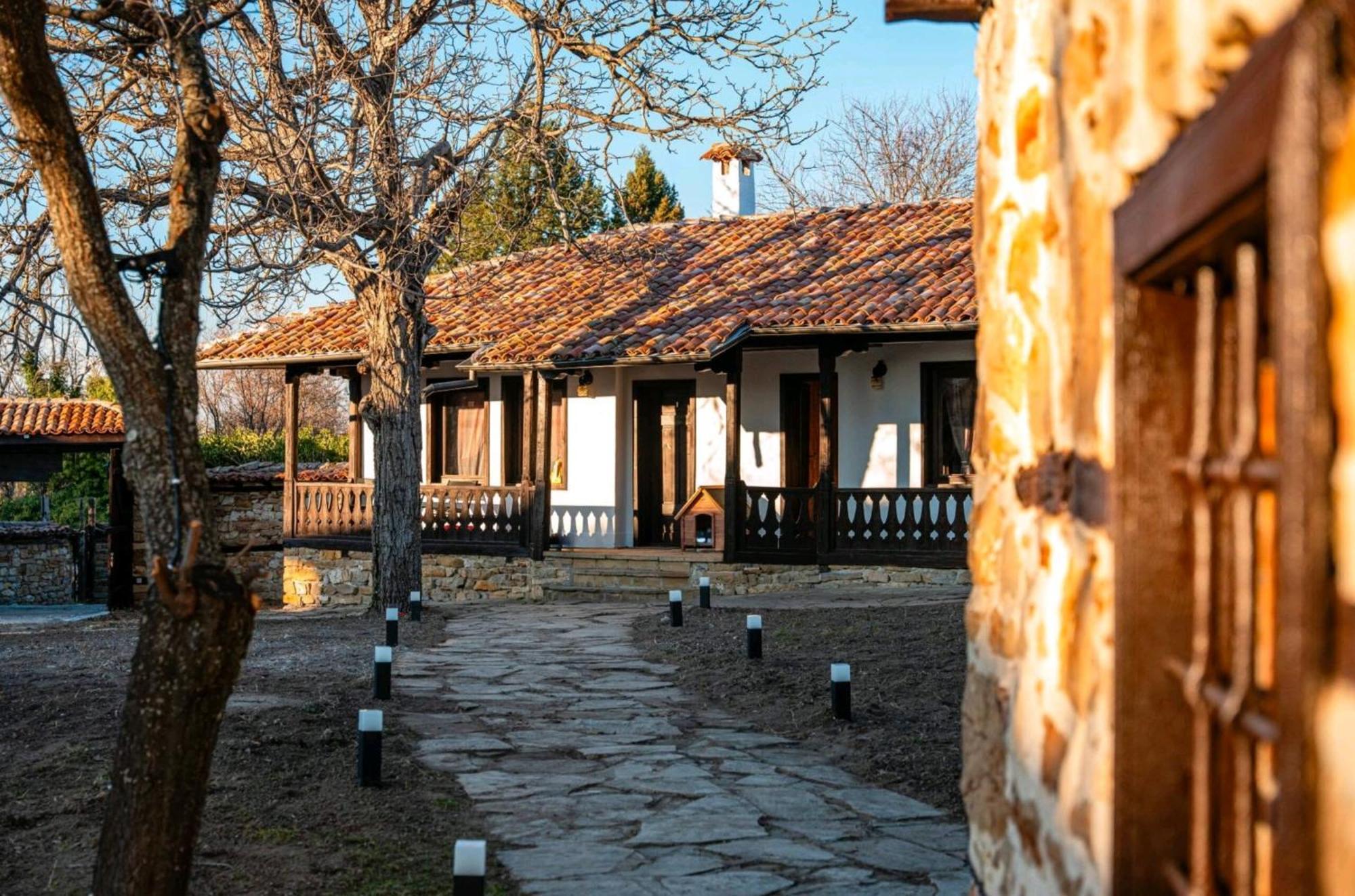 Complex Arbanashki Style-Panoramic View With Summer And Winter Terrace, Jacuzzi, Sauna, Children'S And Adult Area With Cinema Summer Arbanasi Dış mekan fotoğraf