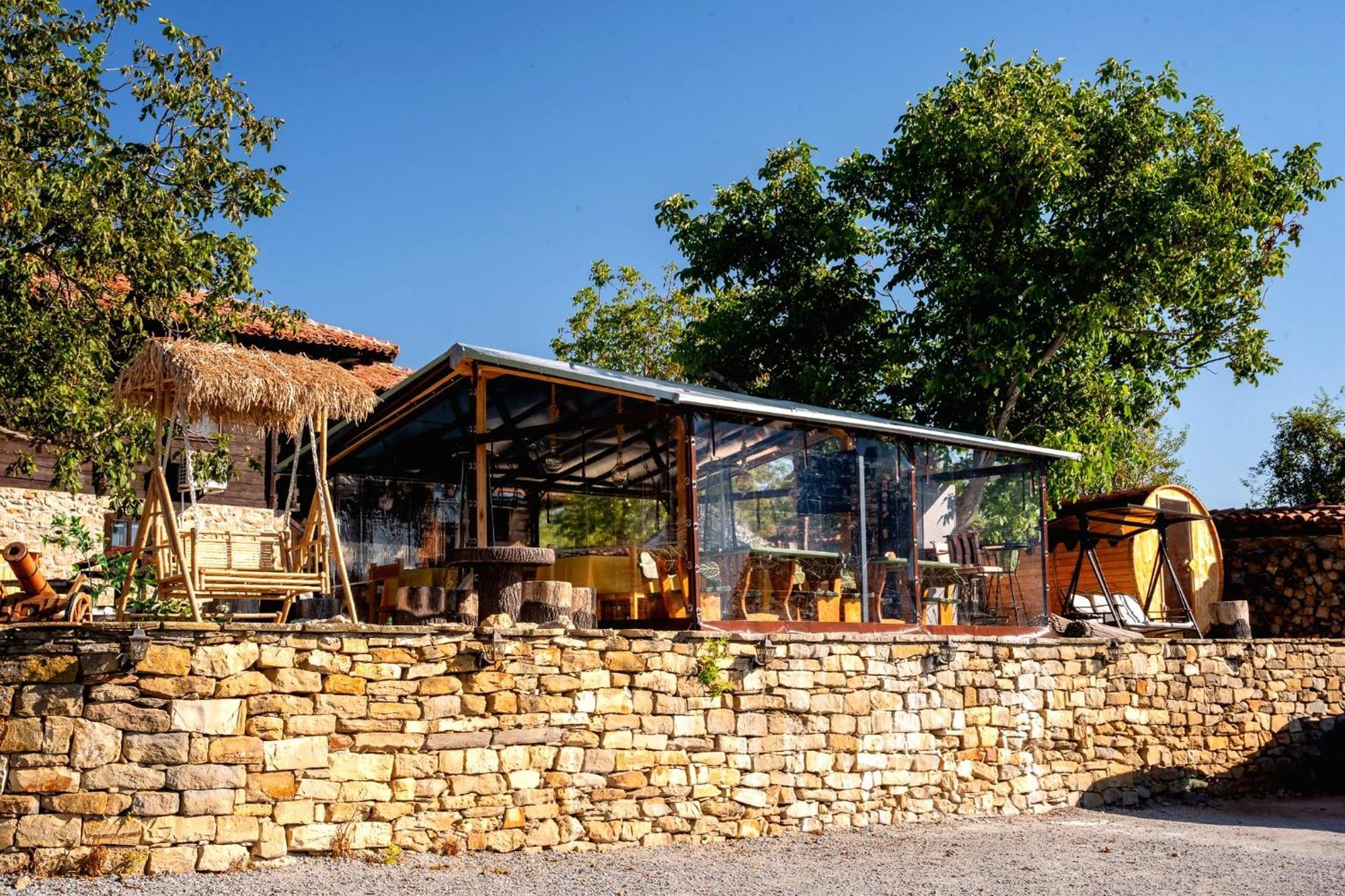 Complex Arbanashki Style-Panoramic View With Summer And Winter Terrace, Jacuzzi, Sauna, Children'S And Adult Area With Cinema Summer Arbanasi Dış mekan fotoğraf
