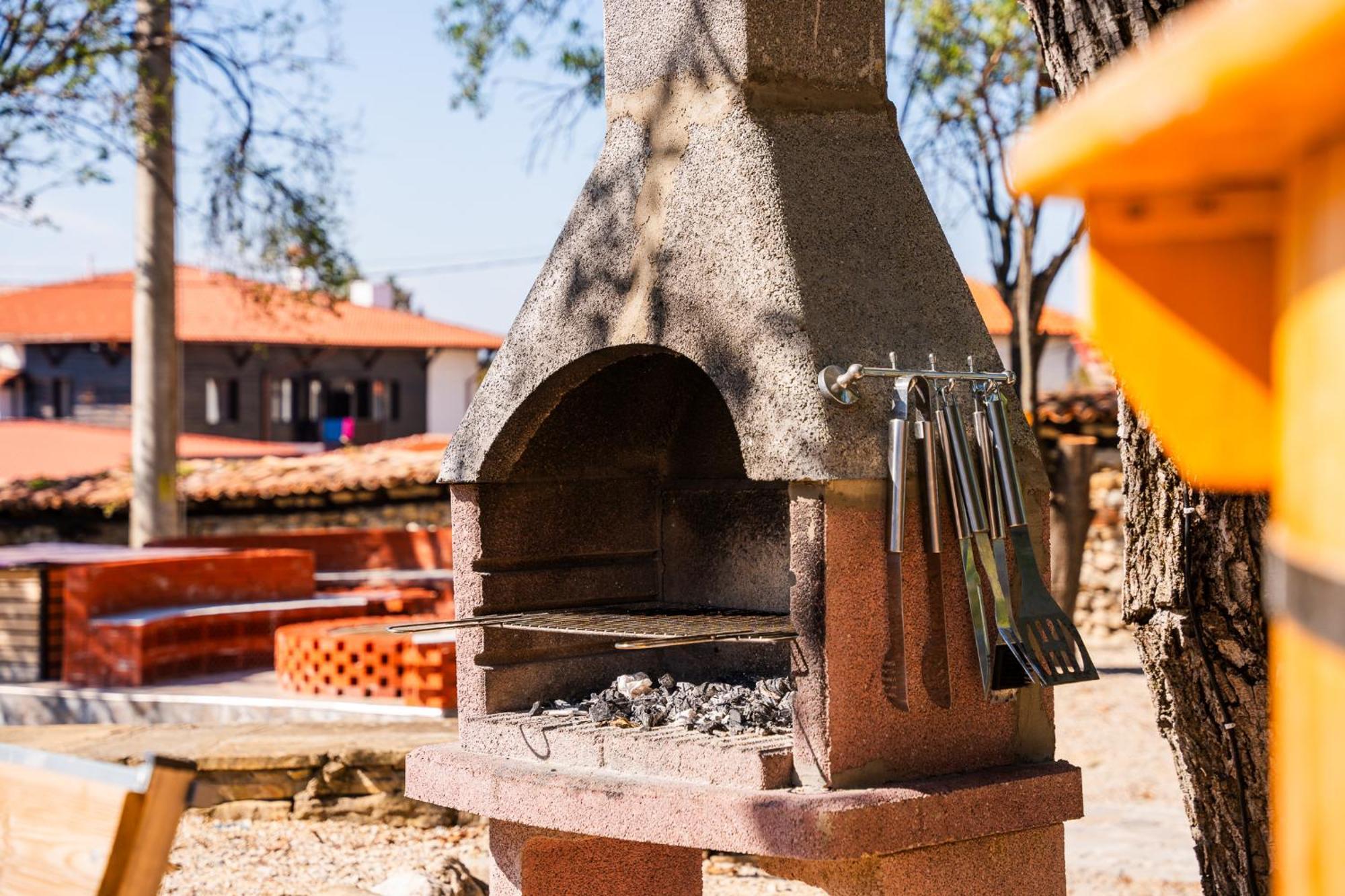 Complex Arbanashki Style-Panoramic View With Summer And Winter Terrace, Jacuzzi, Sauna, Children'S And Adult Area With Cinema Summer Arbanasi Dış mekan fotoğraf