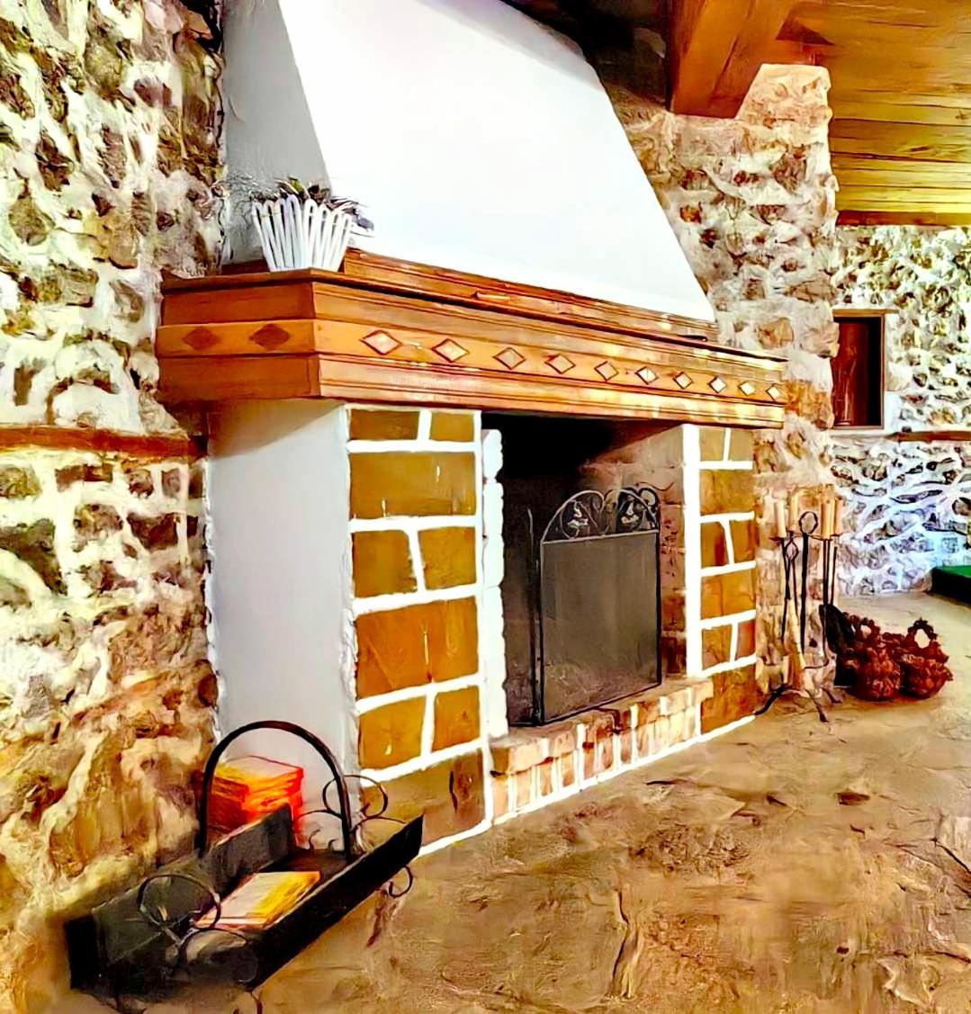 Complex Arbanashki Style-Panoramic View With Summer And Winter Terrace, Jacuzzi, Sauna, Children'S And Adult Area With Cinema Summer Arbanasi Dış mekan fotoğraf
